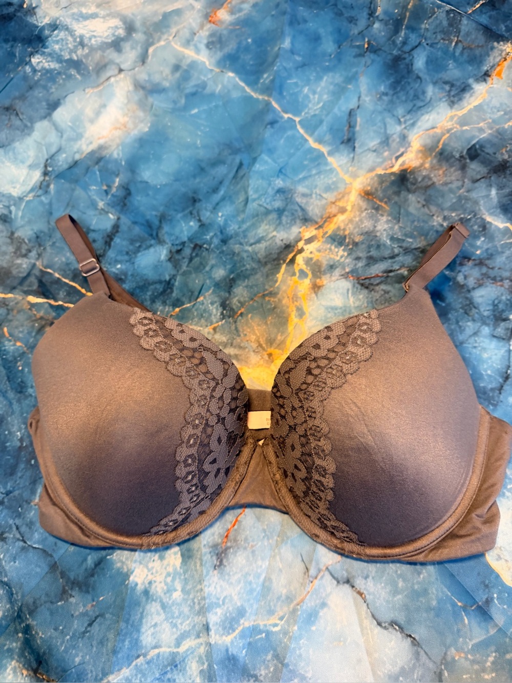 Victoria’s Secret bra perfect shape size 36D
